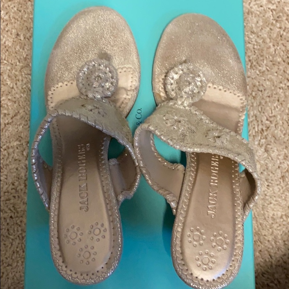Jack roger kitten heel sandal